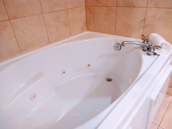 Acrylic Tub Installation in Olympia